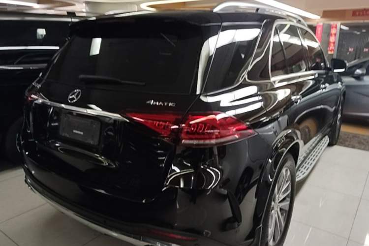 Used Mercedes-Benz GLE 2023 GLE 350 4MATIC Stylish Model Rear Right 45 Deg