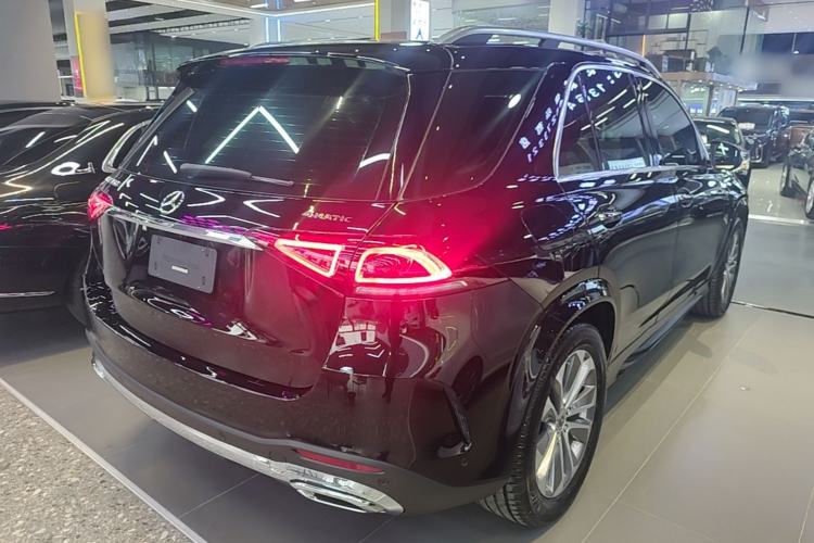 Used Mercedes-Benz GLE 2023 GLE 350 4MATIC Stylish Model Rear Right 45 Deg