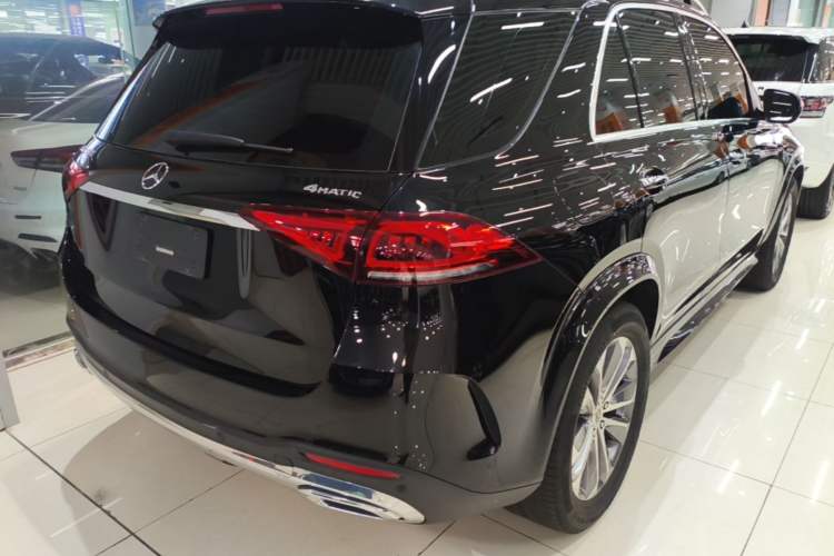 Used Mercedes-Benz GLE 2023 GLE 350 4MATIC Stylish Model Rear Right 45 Deg
