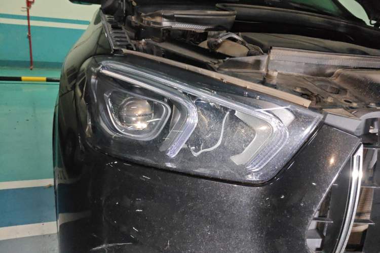 Used Mercedes-Benz GLE 2023 GLE 450 4MATIC Stylish Model Right Front Headlight