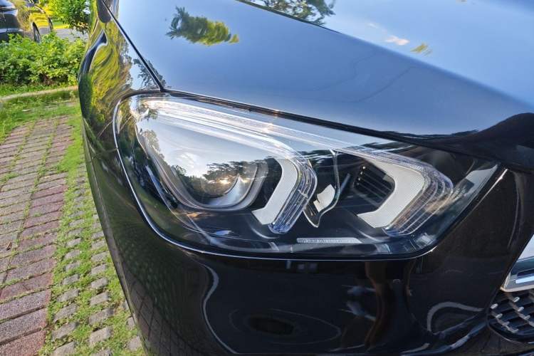 Used Mercedes-Benz GLE 2023 GLE 350 4MATIC Stylish Model Right Front Headlight