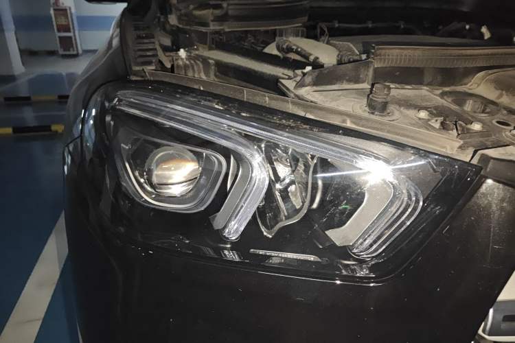 Used Mercedes-Benz GLE 2023 GLE 350 4MATIC Stylish Model Right Front Headlight