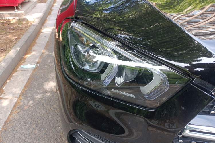 Used Mercedes-Benz GLE 2023 Refreshed GLE 350 4MATIC Coupe SUV Luxury Edition Right Front Headlight