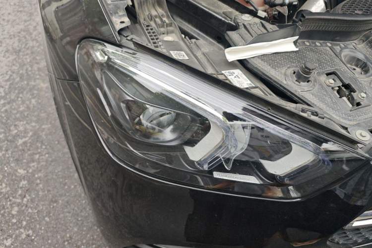 Used Mercedes-Benz GLE 2023 GLE 350 4MATIC Coupe SUV Luxury Model Right Front Headlight