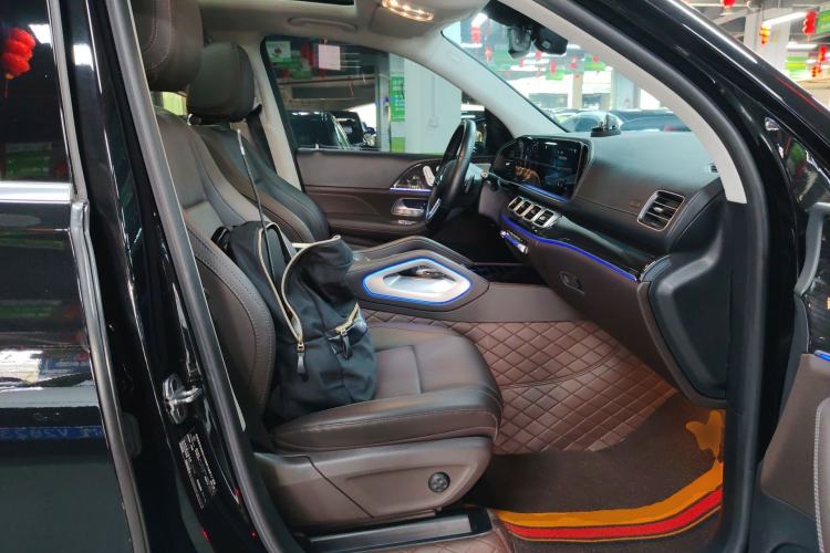 Used Mercedes-Benz GLE 2023 GLE 350 4MATIC Stylish Model Right Front Seat