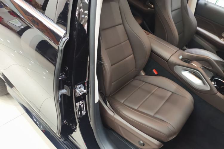 Used Mercedes-Benz GLE 2023 GLE 350 4MATIC Stylish Model Right Front Seat