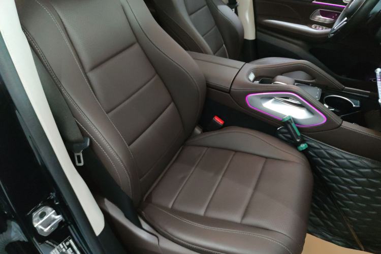 Used Mercedes-Benz GLE 2023 GLE 350 4MATIC Stylish Model Right Front Seat