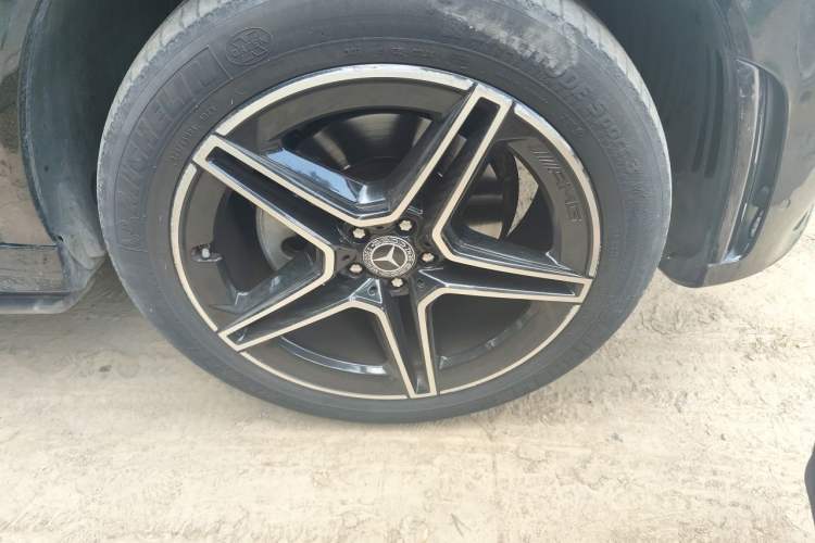Used Mercedes-Benz GLE 2023 GLE 350 4MATIC Coupe SUV Luxury Model Right Front Wheel Hub