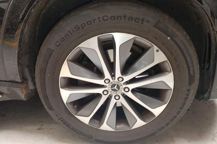 Used Mercedes-Benz GLE 2023 GLE 350 4MATIC Stylish Model Right Front Wheel Hub