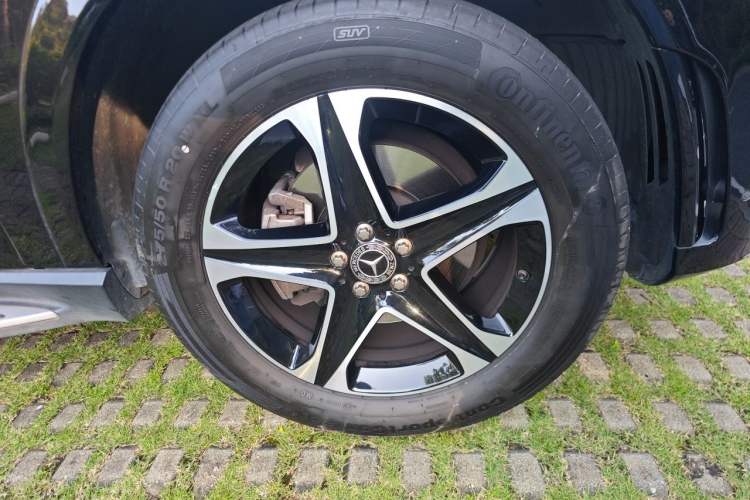 Used Mercedes-Benz GLE 2023 GLE 350 4MATIC Stylish Model Right Front Wheel Hub