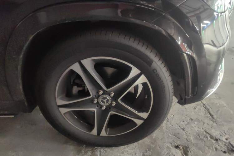 Used Mercedes-Benz GLE 2023 GLE 350 4MATIC Stylish Model Right Front Wheel Hub