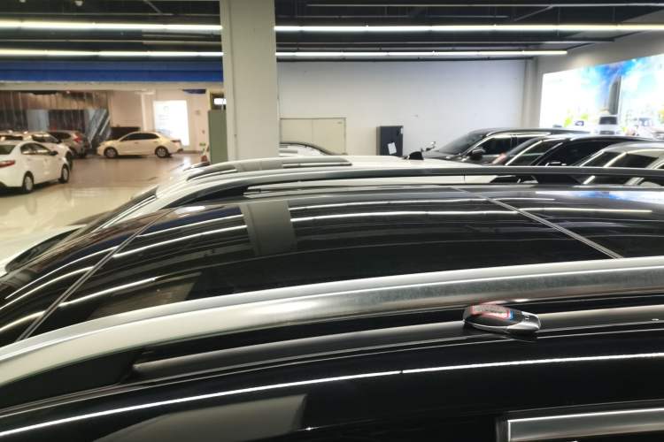 Used Mercedes-Benz GLE 2023 GLE 450 4MATIC Luxury Model Roof