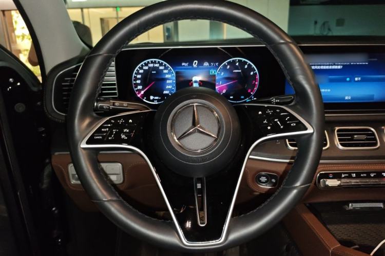 Used Mercedes-Benz GLE 2023 GLE 450 4MATIC Luxury Model Steering Wheel