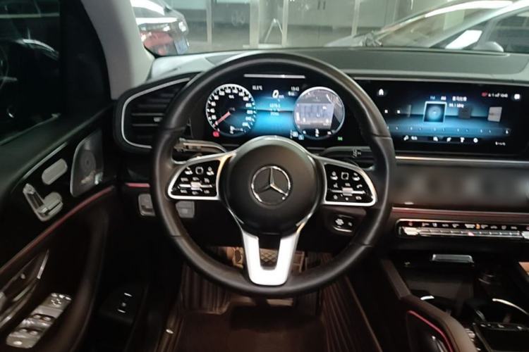 Used Mercedes-Benz GLE 2023 GLE 350 4MATIC Stylish Model Steering Wheel