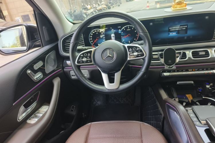 Used Mercedes-Benz GLE 2023 GLE 350 4MATIC Stylish Model Steering Wheel