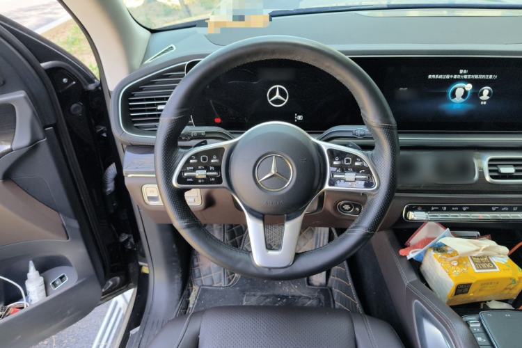 Used Mercedes-Benz GLE 2023 GLE 350 4MATIC Stylish Model Steering Wheel