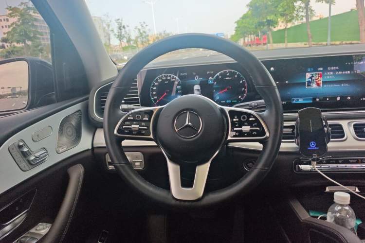Used Mercedes-Benz GLE 2023 GLE 450 4MATIC Stylish Model Steering Wheel