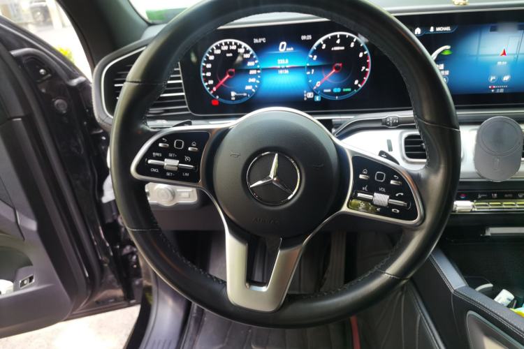 Used Mercedes-Benz GLE 2023 GLE 450 4MATIC Stylish Model Steering Wheel