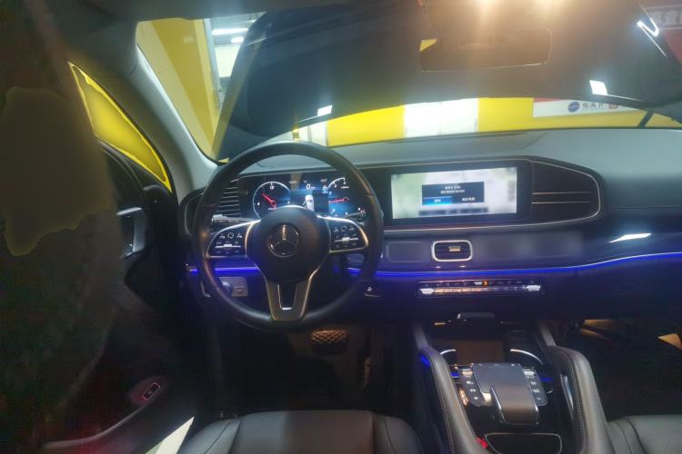 Used Mercedes-Benz GLE 2023 GLE 350 4MATIC Stylish Model Steering Wheel