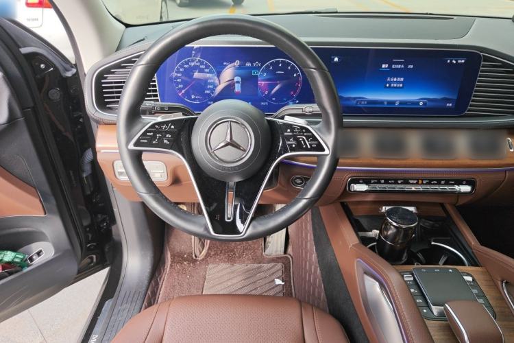 Used Mercedes-Benz GLE 2023 GLE 450 4MATIC Stylish Model Steering Wheel