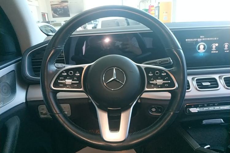 Used Mercedes-Benz GLE 2023 GLE 450 4MATIC Stylish Model Steering Wheel