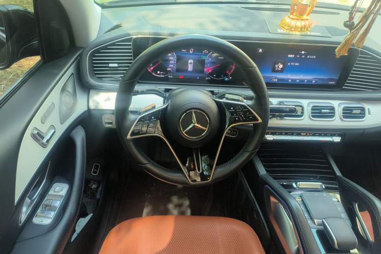 Used Mercedes-Benz GLE 2023 GLE 450 4MATIC AMG Line Steering Wheel