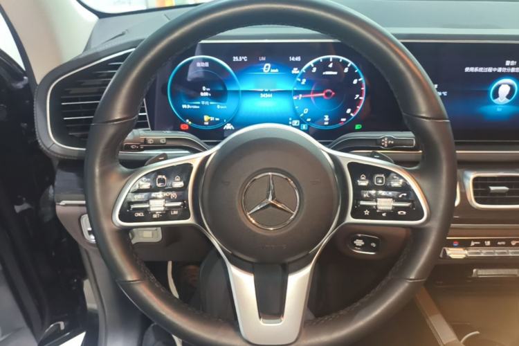 Used Mercedes-Benz GLE 2023 GLE 350 4MATIC Stylish Model Steering Wheel
