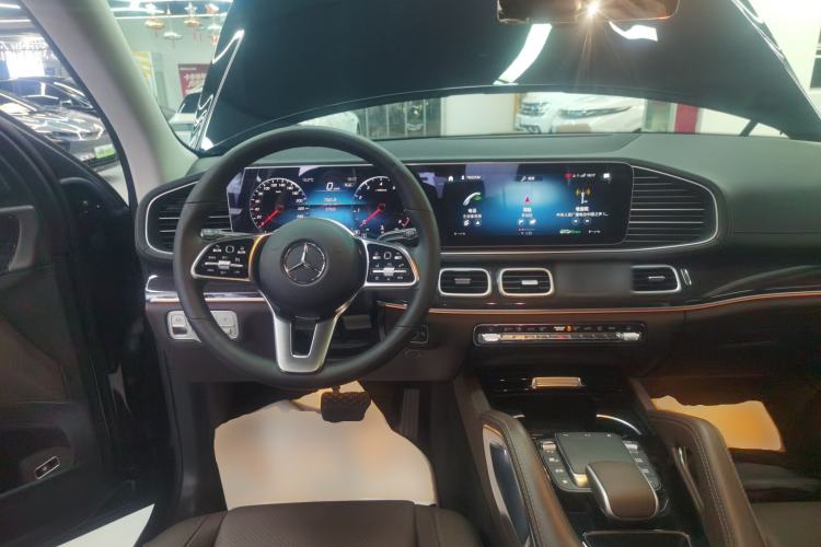 Used Mercedes-Benz GLE 2023 GLE 350 4MATIC Stylish Model Steering Wheel