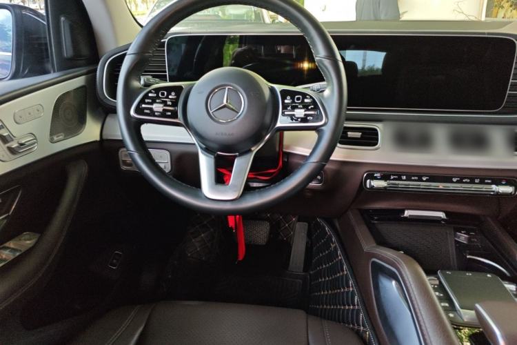 Used Mercedes-Benz GLE 2023 GLE 450 4MATIC Stylish Model Steering Wheel