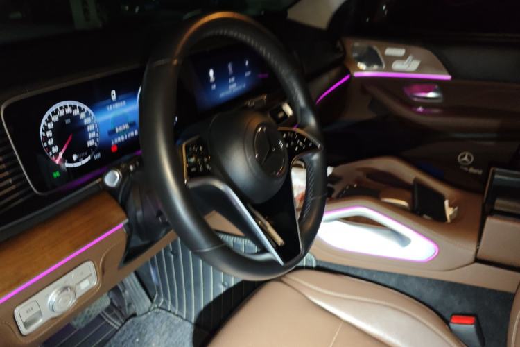 Used Mercedes-Benz GLE 2023 GLE 450 4MATIC Stylish Model Steering Wheel