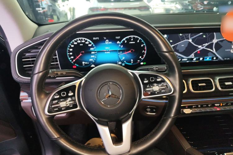 Used Mercedes-Benz GLE 2023 GLE 350 4MATIC Stylish Model Steering Wheel