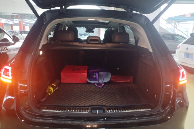 Used Mercedes-Benz GLE 2023 GLE 350 4MATIC Stylish Model Trunk