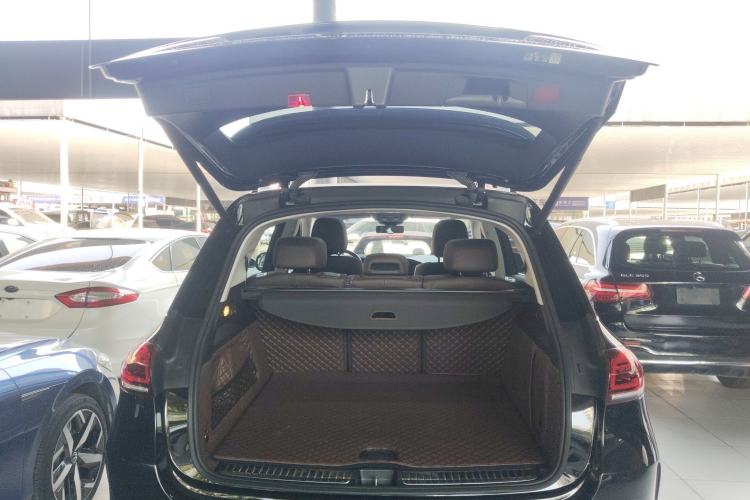 Used Mercedes-Benz GLE 2023 GLE 350 4MATIC Stylish Model Trunk