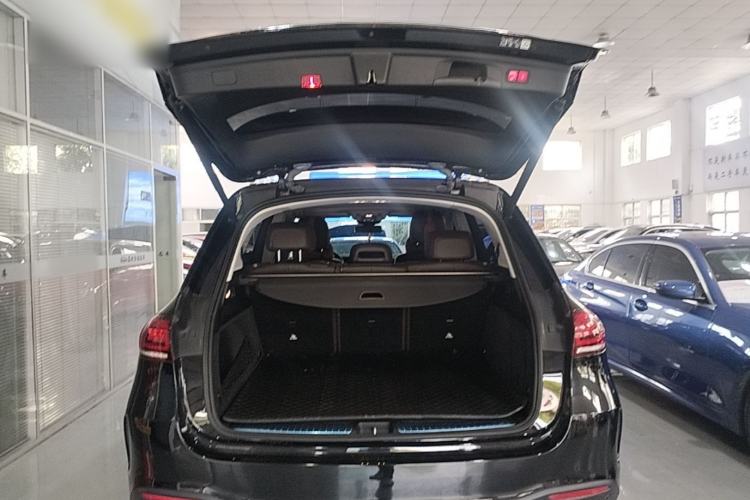 Used Mercedes-Benz GLE 2023 GLE 350 4MATIC Stylish Model Trunk