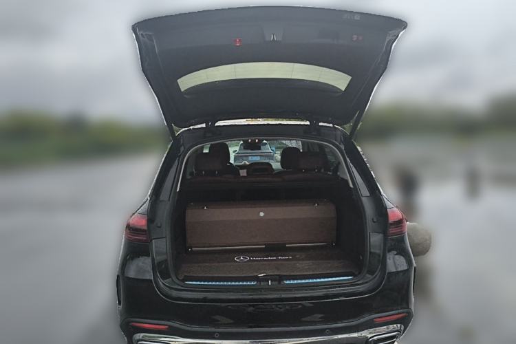Used Mercedes-Benz GLE 2023 GLE 450 4MATIC Stylish Model Trunk