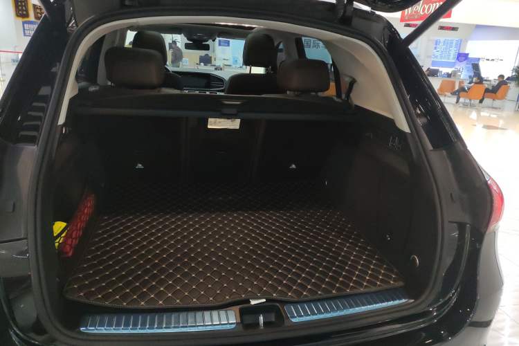 Used Mercedes-Benz GLE 2023 GLE 450 4MATIC Stylish Model Trunk