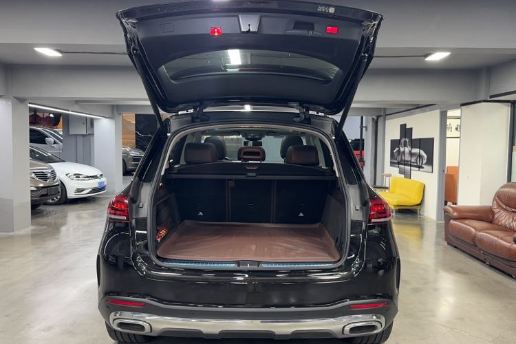 Used Mercedes-Benz GLE 2023 GLE 450 4MATIC Luxury Model Trunk