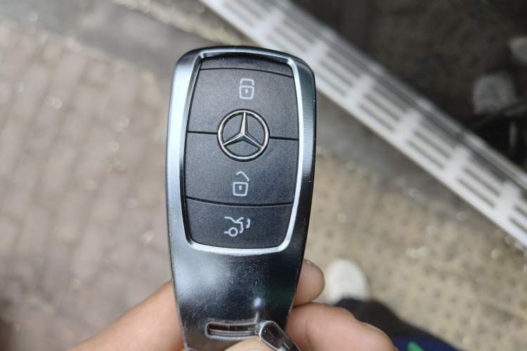 Used Mercedes-Benz GLE 2023 GLE 350 4MATIC Stylish Model Vehicle Key
