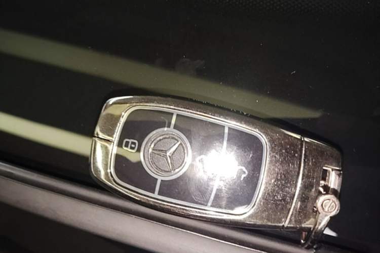Used Mercedes-Benz GLE 2023 GLE 350 4MATIC Stylish Model Vehicle Key