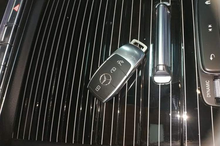 Used Mercedes-Benz GLE 2023 GLE 450 4MATIC Stylish Model Vehicle Key
