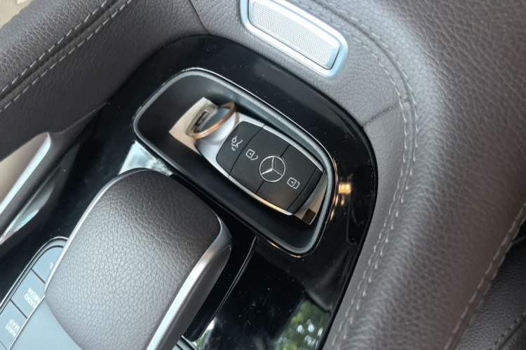 Used Mercedes-Benz GLE 2023 GLE 350 4MATIC Stylish Model Vehicle Key