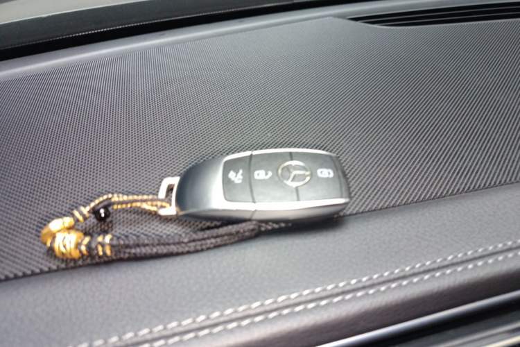 Used Mercedes-Benz GLE 2023 GLE 350 4MATIC Stylish Model Vehicle Key