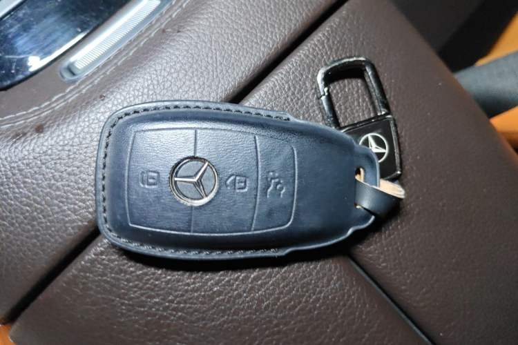 Used Mercedes-Benz GLE 2023 GLE 450 4MATIC Stylish Model Vehicle Key
