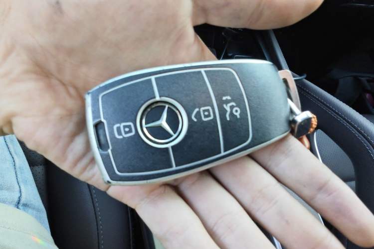 Used Mercedes-Benz GLE 2023 GLE 350 4MATIC Stylish Model Vehicle Key