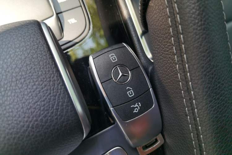 Used Mercedes-Benz GLE 2023 GLE 450 4MATIC Stylish Model Vehicle Key