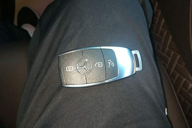 Used Mercedes-Benz GLE 2023 GLE 450 4MATIC Stylish Model Vehicle Key