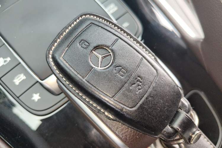 Used Mercedes-Benz GLE 2023 GLE 450 4MATIC Stylish Model Vehicle Key