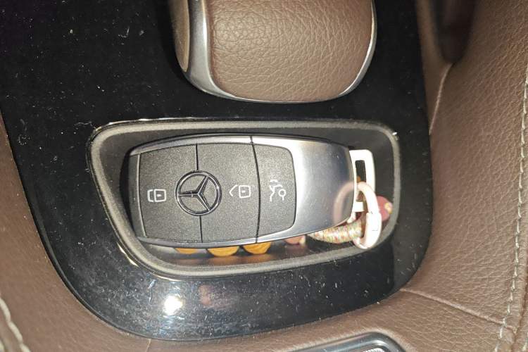 Used Mercedes-Benz GLE 2023 GLE 350 4MATIC Stylish Model Vehicle Key