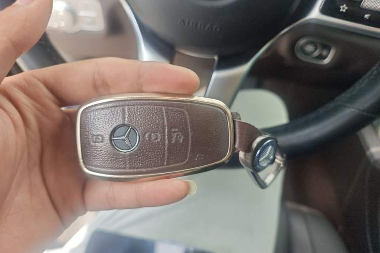 Used Mercedes-Benz GLE 2023 GLE 350 4MATIC Stylish Model Vehicle Key