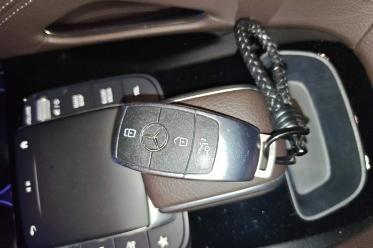 Used Mercedes-Benz GLE 2023 GLE 450 4MATIC Stylish Model Vehicle Key